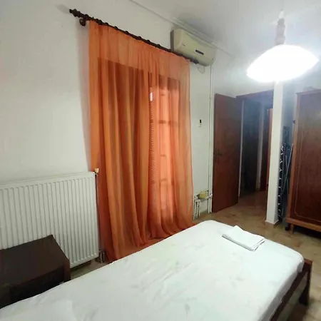 Apartament Politis Sudios Batsi