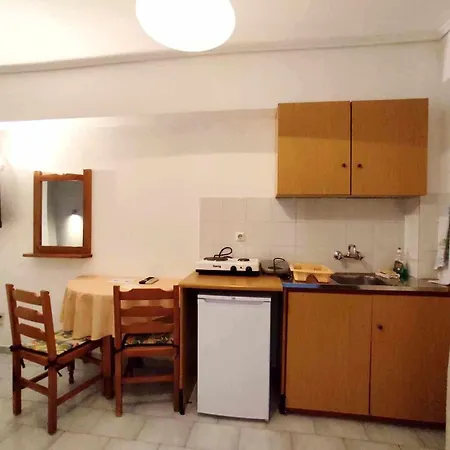 Apartament Politis Sudios Batsi