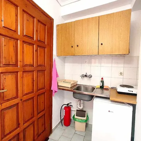 Politis Sudios Apartament *